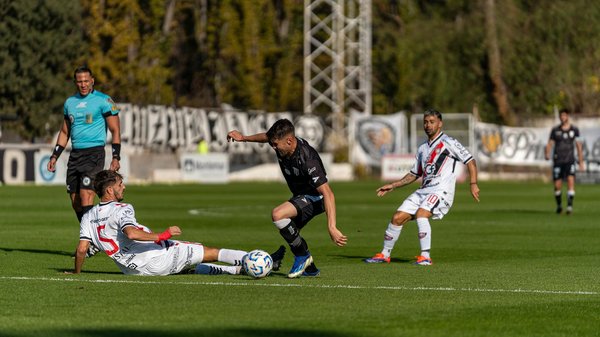 Domina la preparación de un risotto de mariscos al estilo mediterráneo: un viaje culinario que deleitará tu paladar